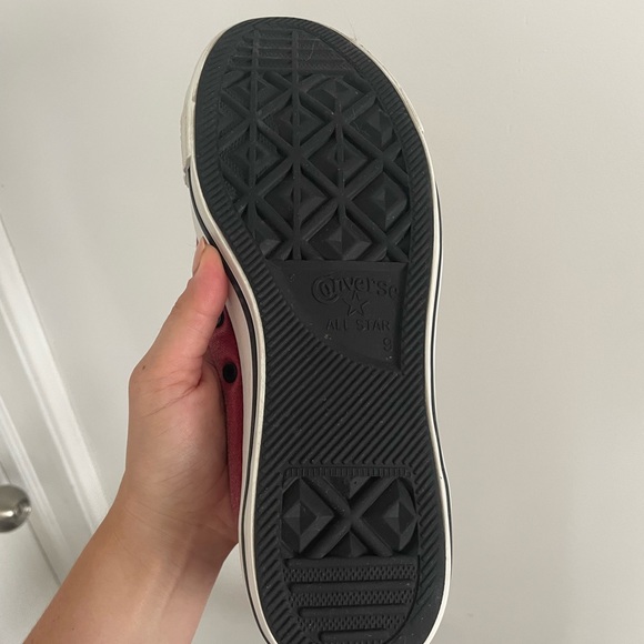 Converse HighTops - Picture 2 of 2